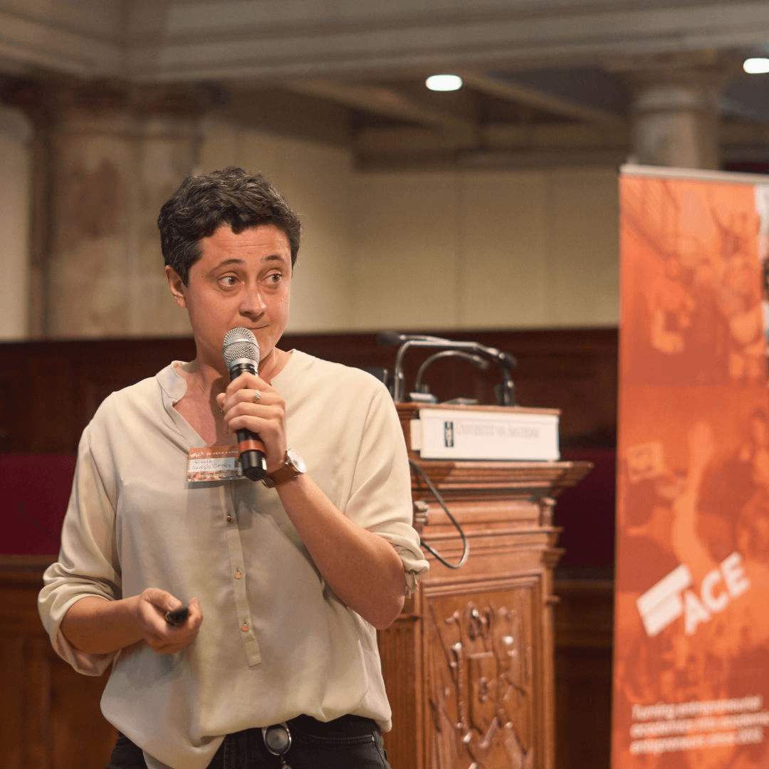 Dr. Giulia Giubertoni